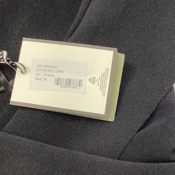 Chiara Boni
Off The Shoulder Maxi Dress
 Current Price $1,090.00 - Picture 15 of 15